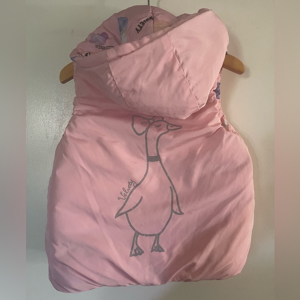 ❗️SOLD❗️Reversible Pink Puff Vest for Girls - Picture 3 of 5